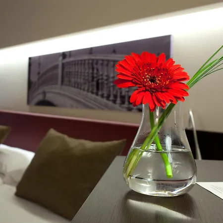 Only Hotel 5*