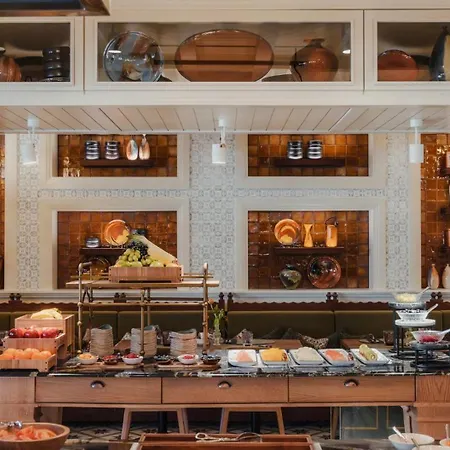 Only 5* סביליה