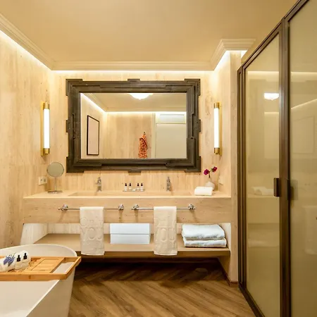 Only Hotel 5*